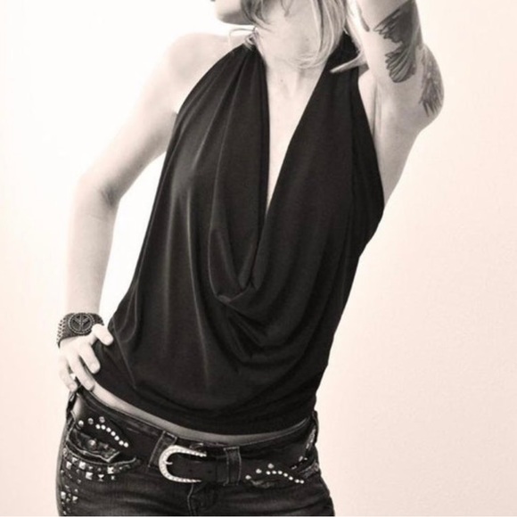 Black Backless Drape Halter Top - Picture 3 of 16